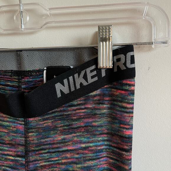 Nike Pro Women's HyperWarm Fleece-Lined Stirrup Leggings Size Small - Picture 4 of 15